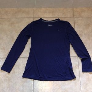 EUC. Nike Long Sleeve Dry Fit top.